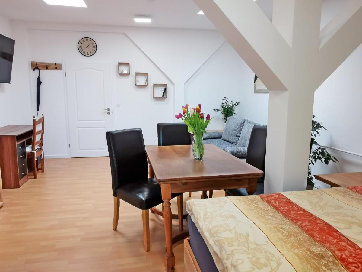 Musashi Apartment 2 ไวมาร์ ภายนอก รูปภาพ